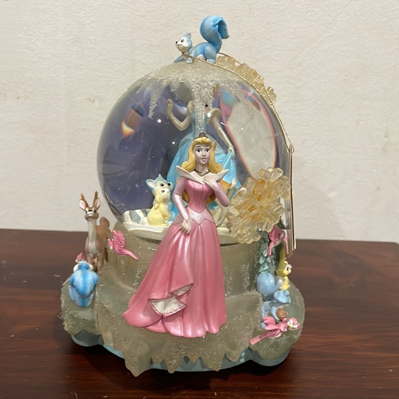 Disney Art Disney Vintage From 99s Musical Snow Globe Princesses Poshmark